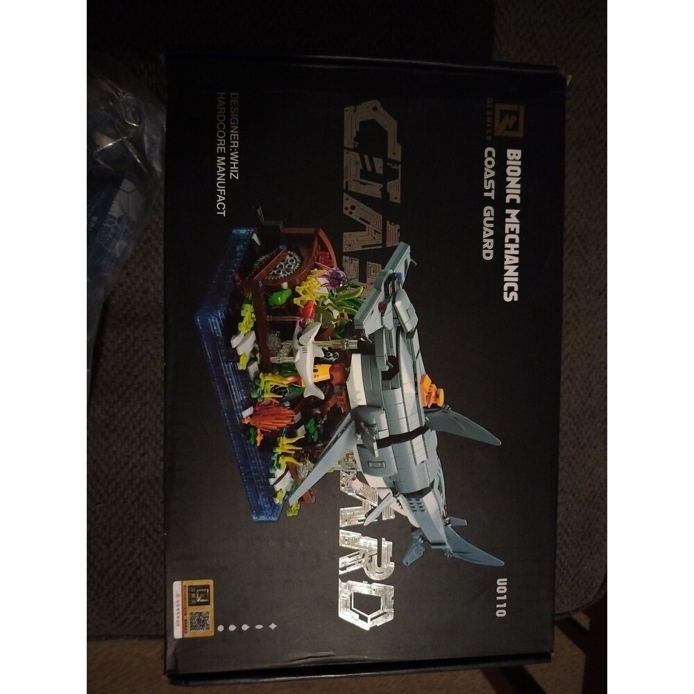 Building Bricks Bionic Mechanic Coast Guard #90049 Mechanical Shark Wagging Tail